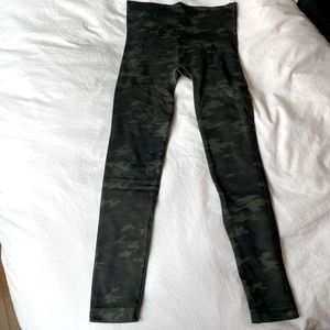 Spanx cargo leggings